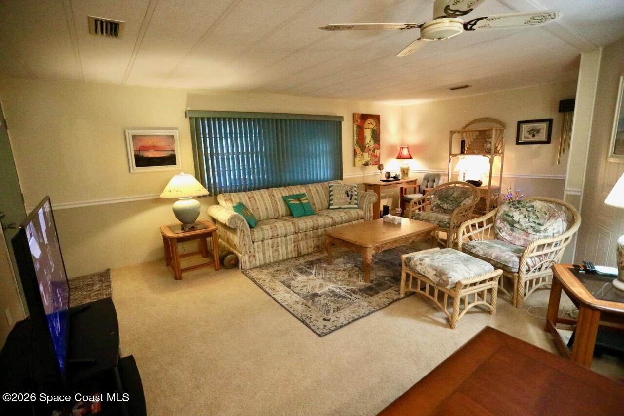 https://bt-photos.global.ssl.fastly.net/spacecoast/1280_boomver_1_1069060-2.jpg