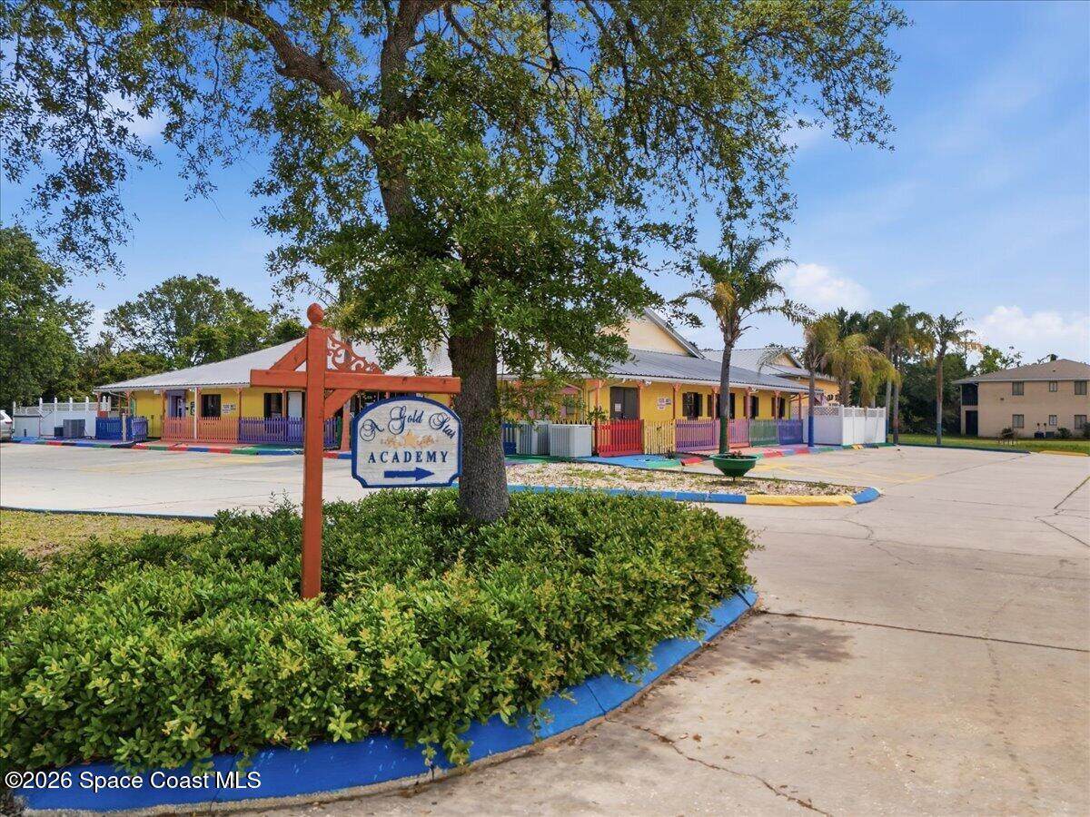 https://bt-photos.global.ssl.fastly.net/spacecoast/orig_boomver_2_1075120-2.jpg