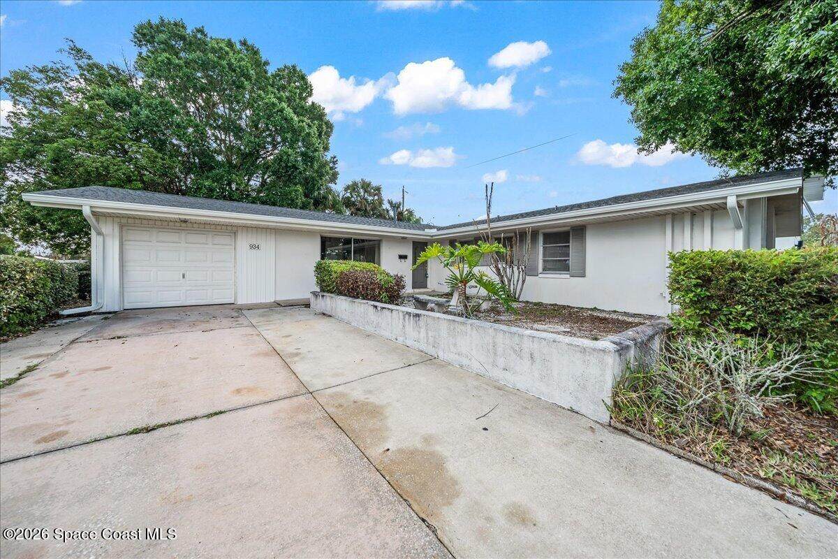 934 Barbara Lane - Photo 1