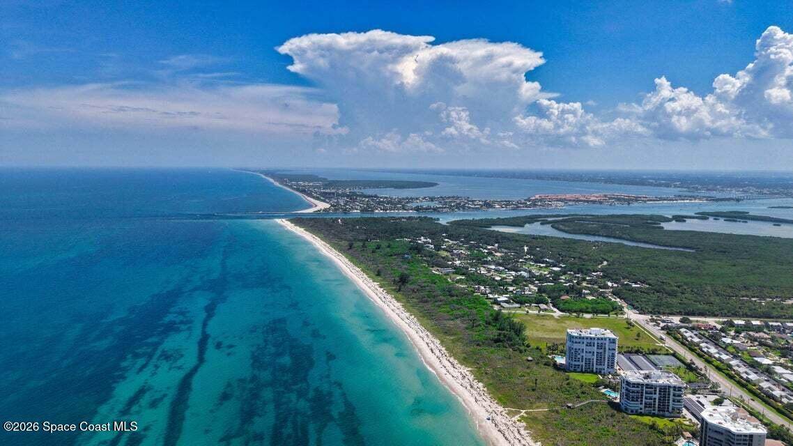https://bt-photos.global.ssl.fastly.net/spacecoast/orig_boomver_2_1081205-2.jpg