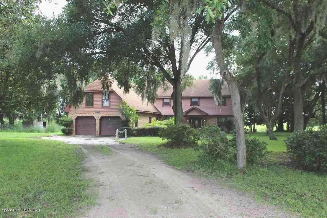 2424 Sarah Lane - Photo 1