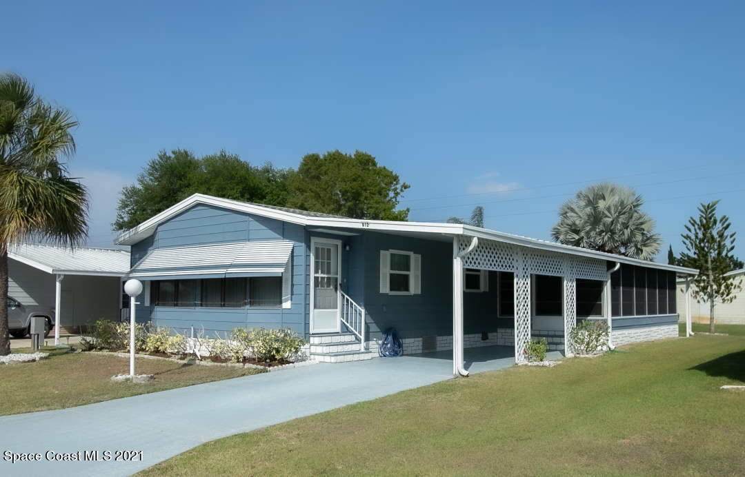 612 Amaryllis Drive - Photo 1