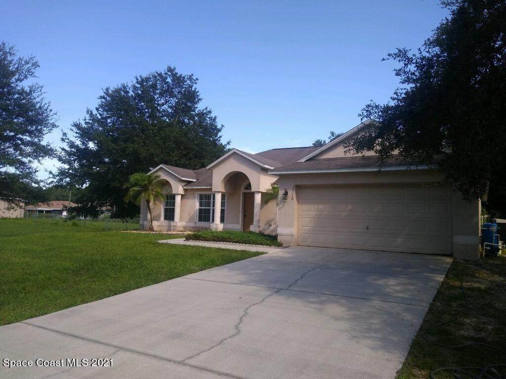 1110 Ruby Street - Photo 1