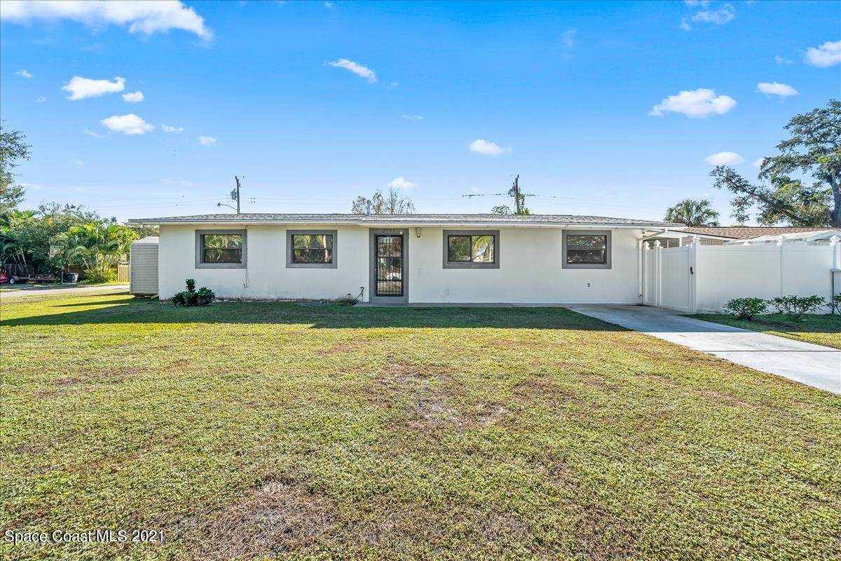 2505 Hathaway Drive - Photo 1