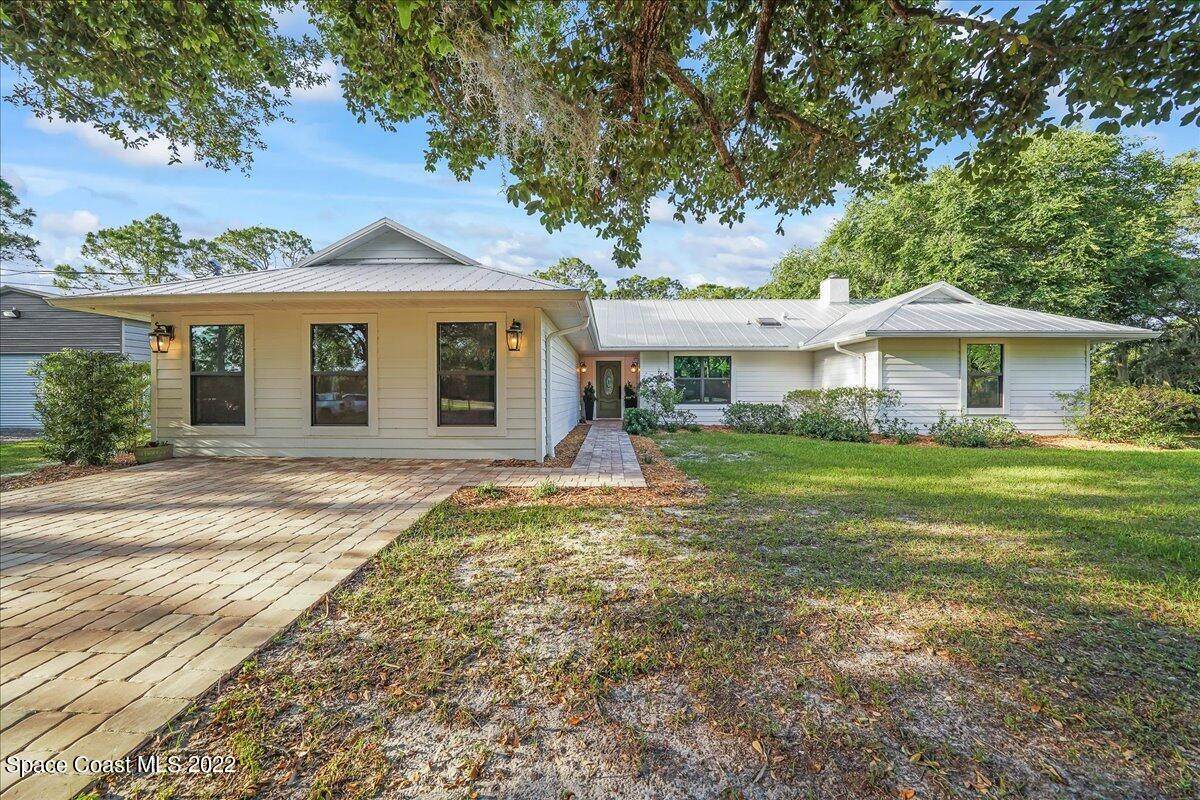 3385 Grant Road - Photo 1