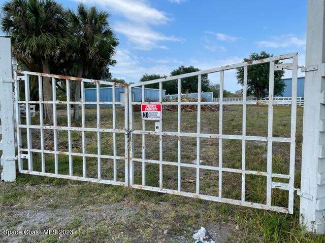 https://bt-photos.global.ssl.fastly.net/spacecoast/1280_boomver_1_964713-2.jpg