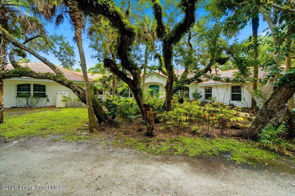 https://bt-photos.global.ssl.fastly.net/spacecoast/orig_boomver_3_1081969-2.jpg