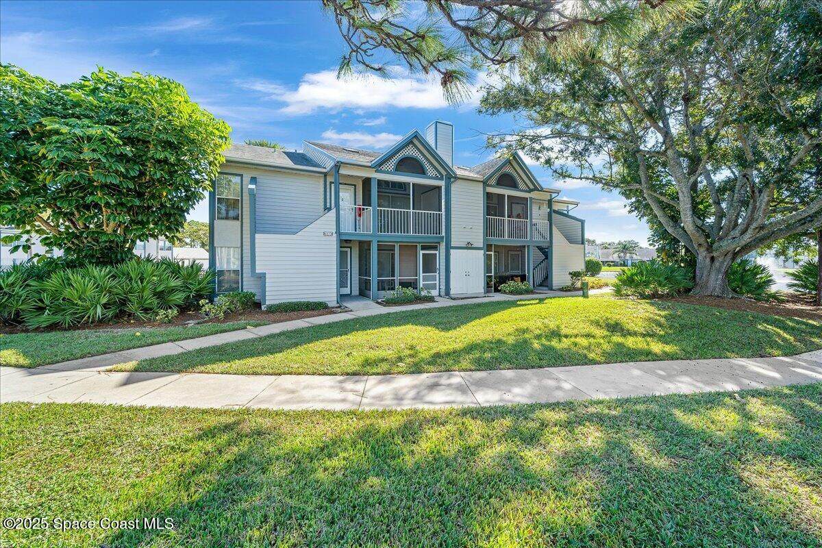 4610 Lake Waterford Way - Photo 1