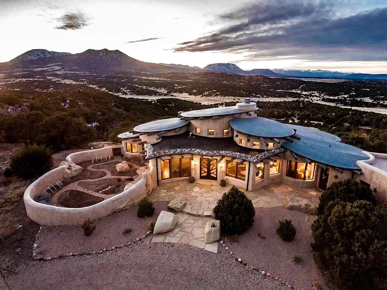 550 Mountain View Drive - Photo 1