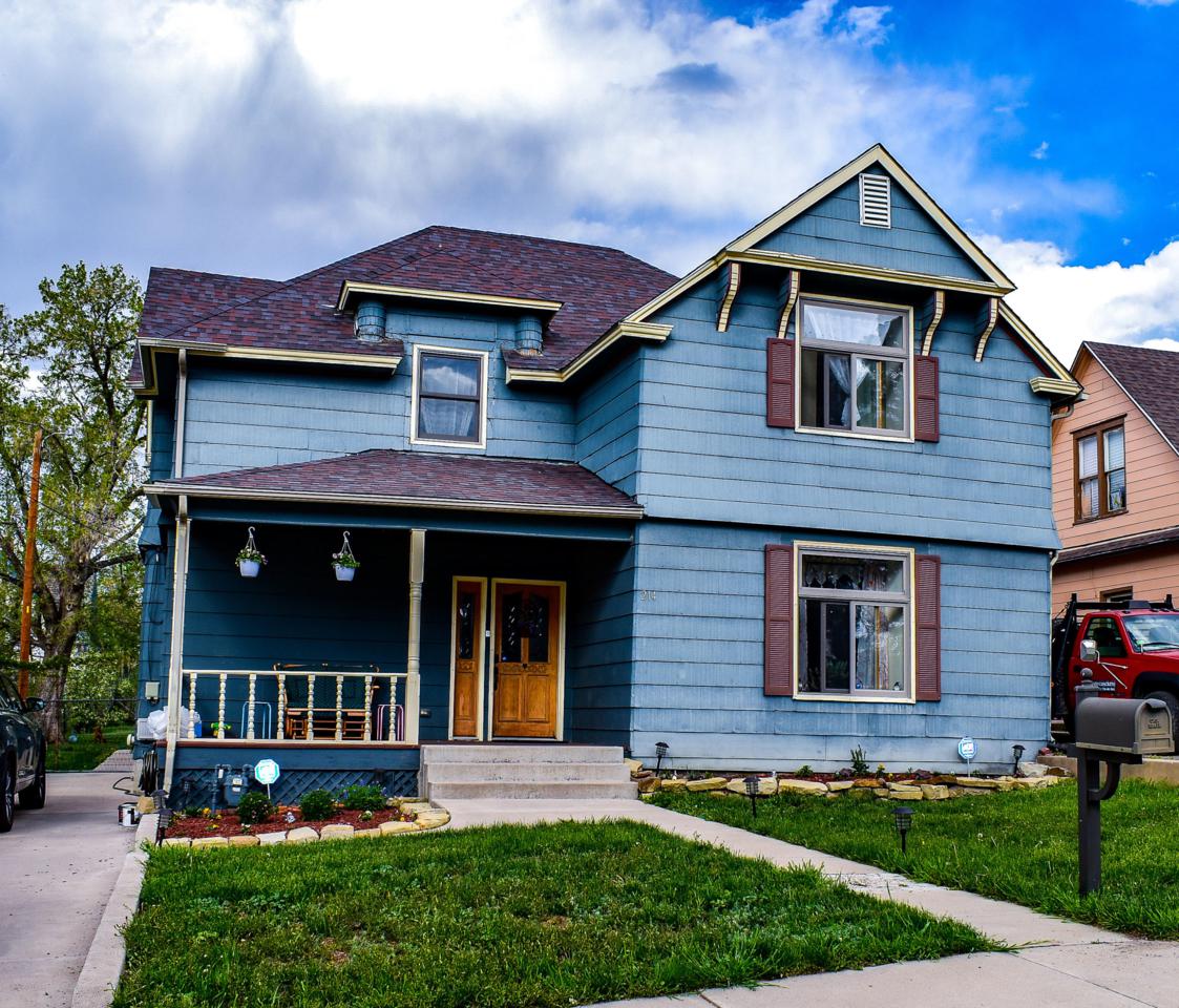 214 Chestnut St - Photo 1