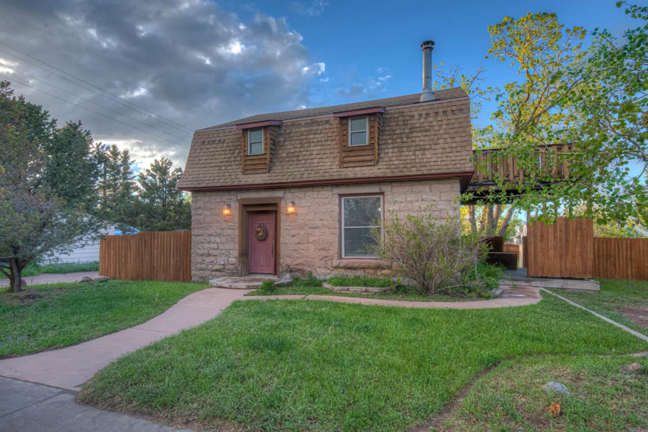 113 Field Ave - Photo 1
