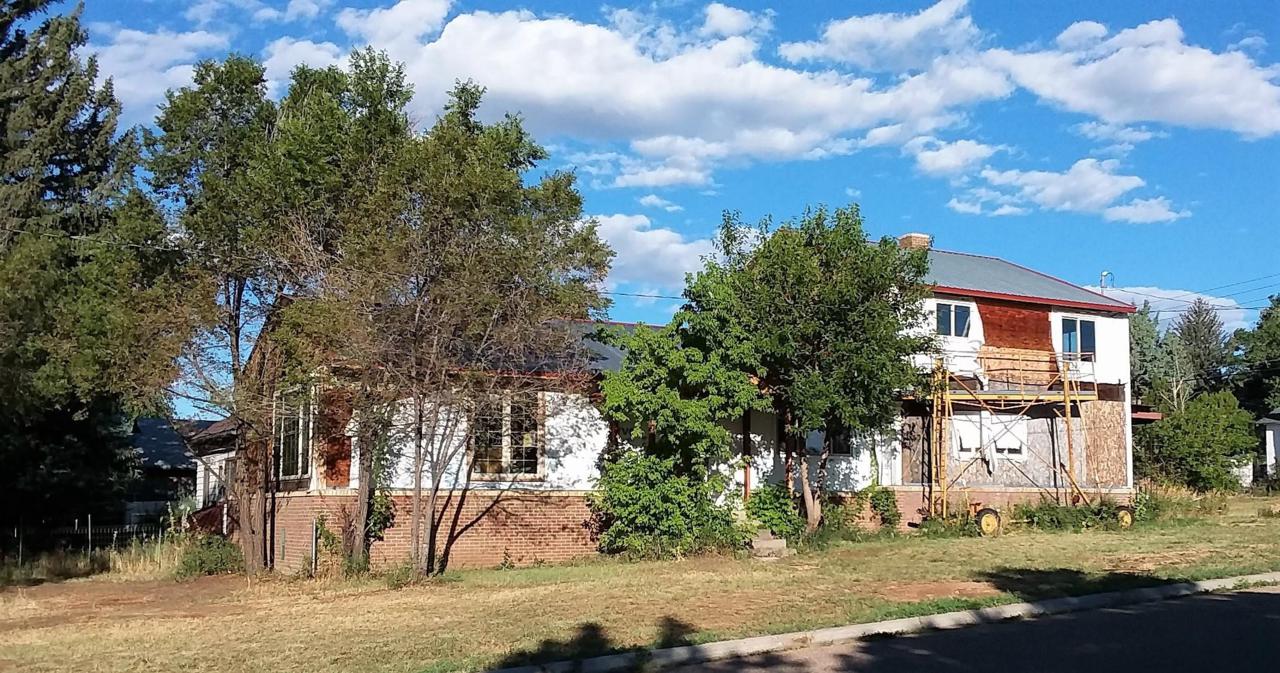 428 Colorado Ave - Photo 1