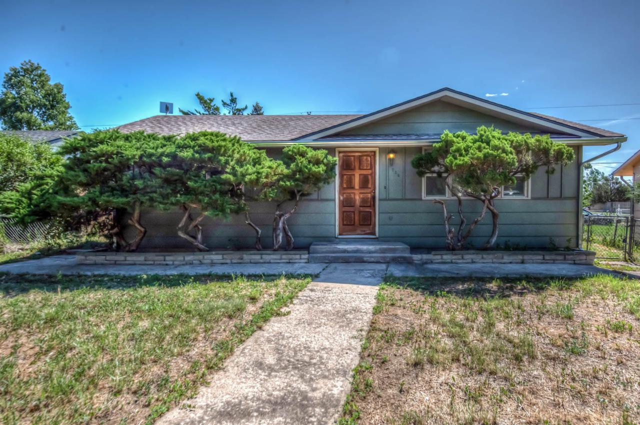 234 Stout Ave - Photo 1