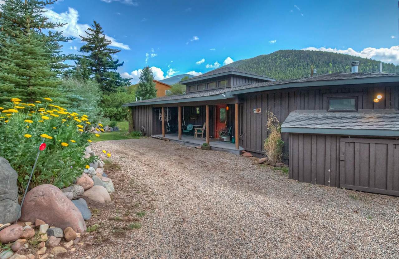 549 Ponderosa Rd - Photo 1