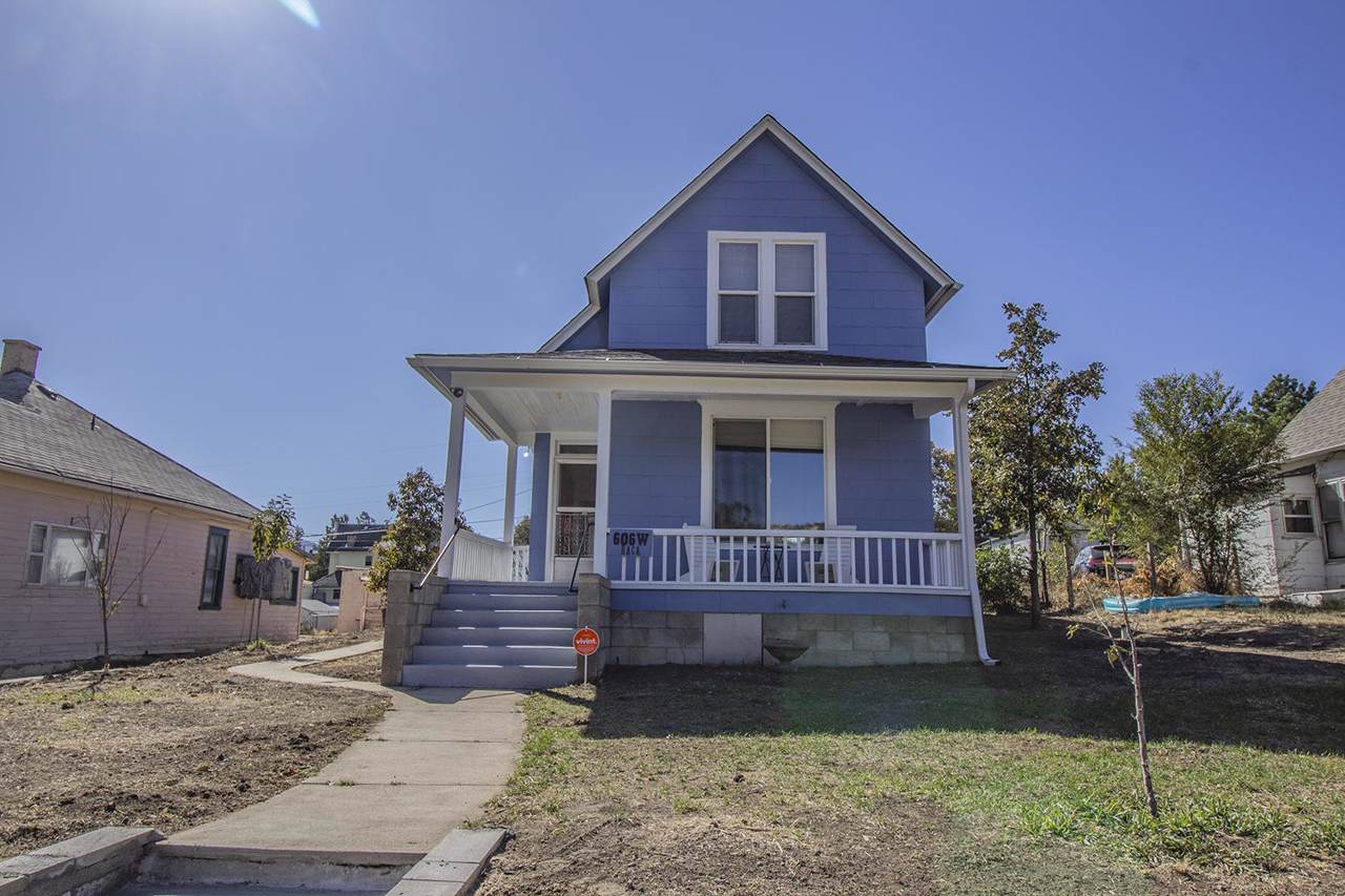 606 Baca St - Photo 1