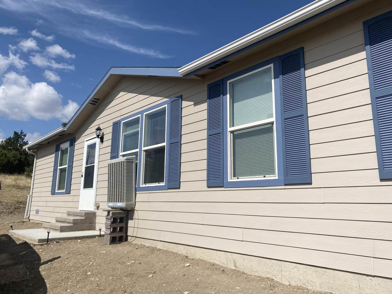 24120 Ludlow Rd - Photo 1
