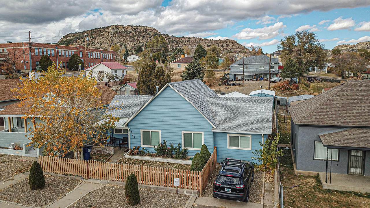 835 Robinson Avenue - Photo 1
