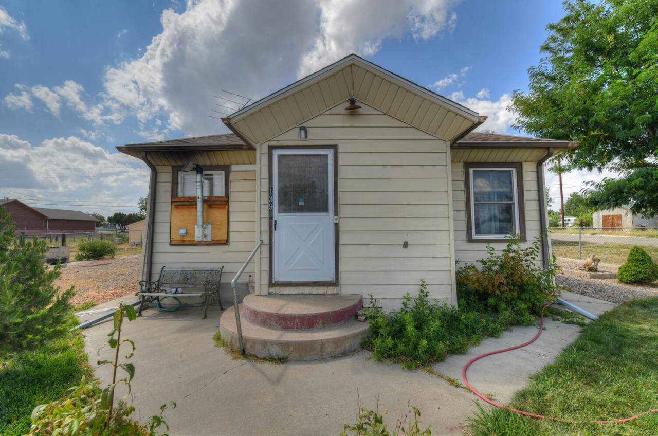 139 Sproull Ave - Photo 1