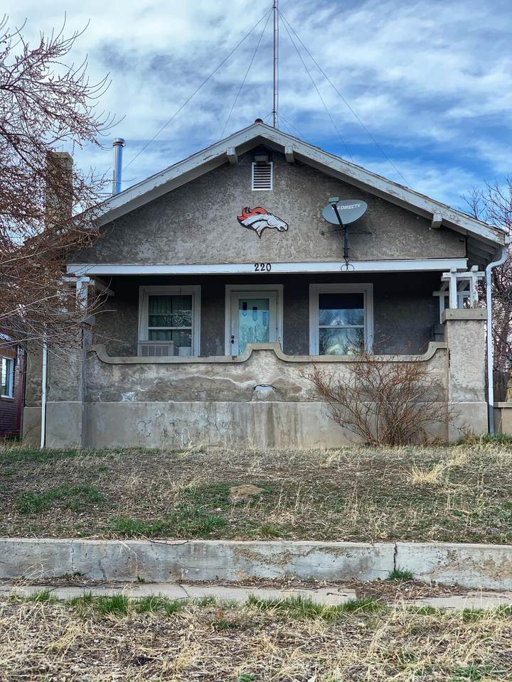 220 3rd St - Photo 1