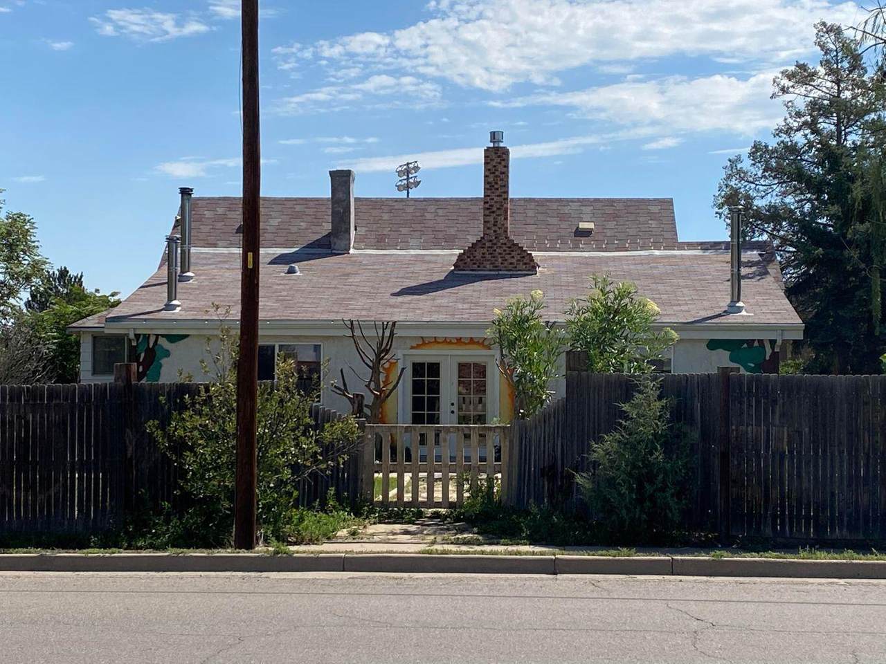 725 Smith Street - Photo 1