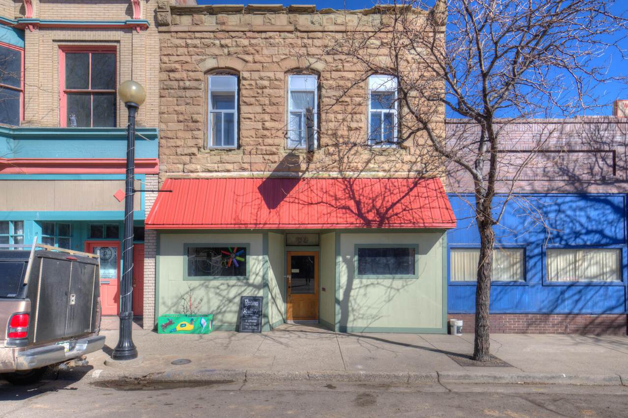 512 Main St - Photo 1