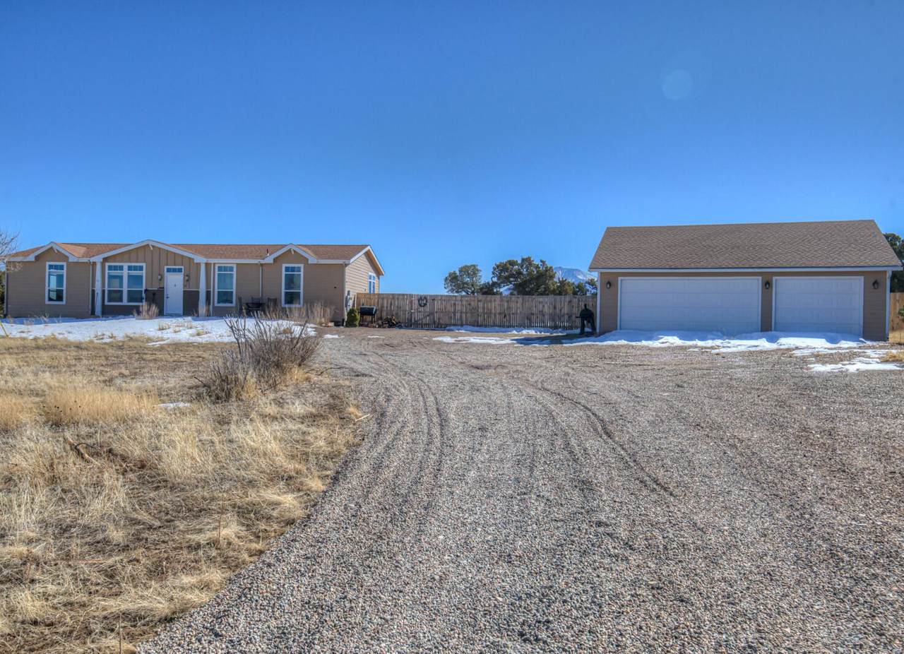 96 Seneca Cir - Photo 1