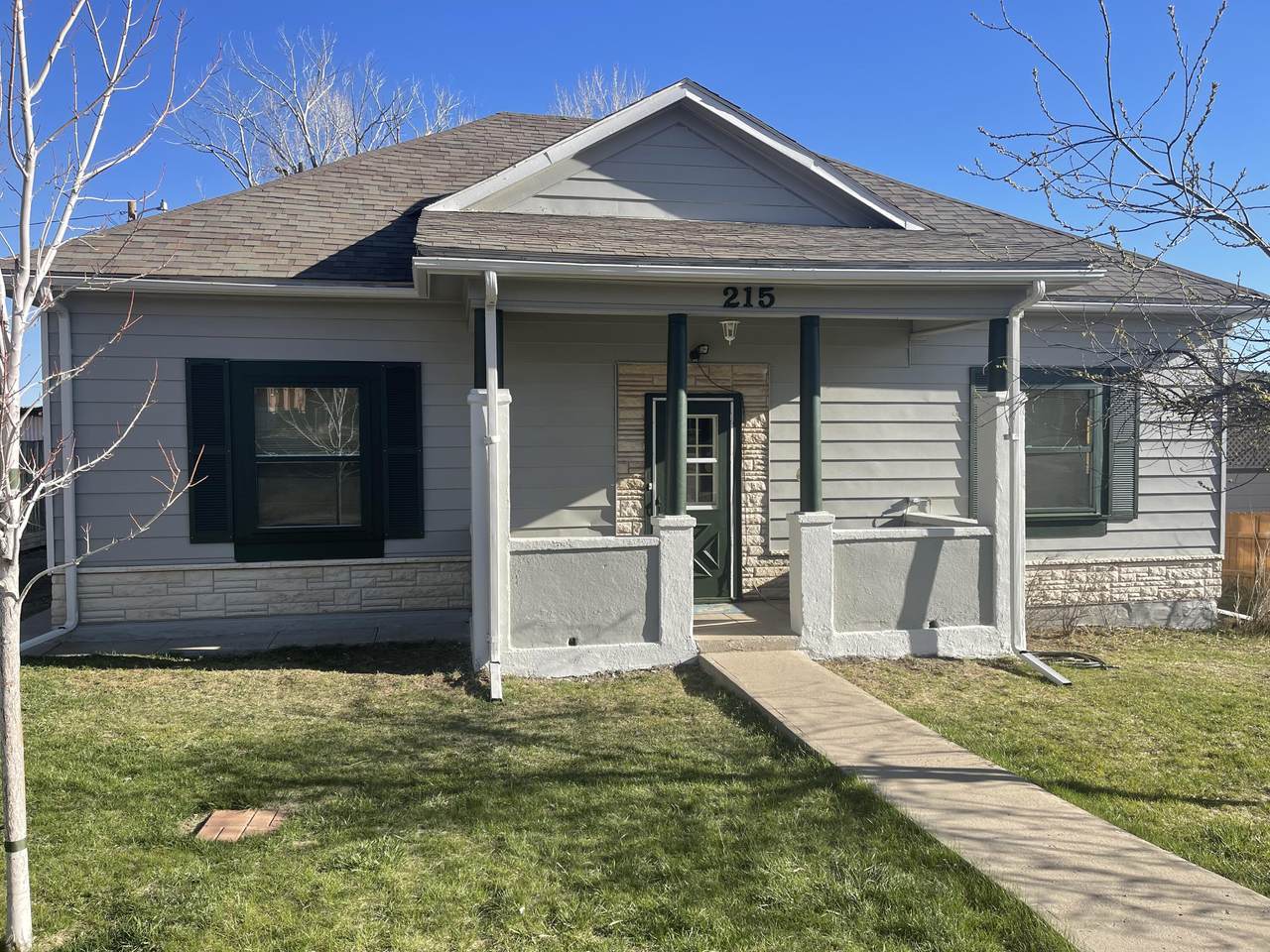 215 3rd St - Photo 1