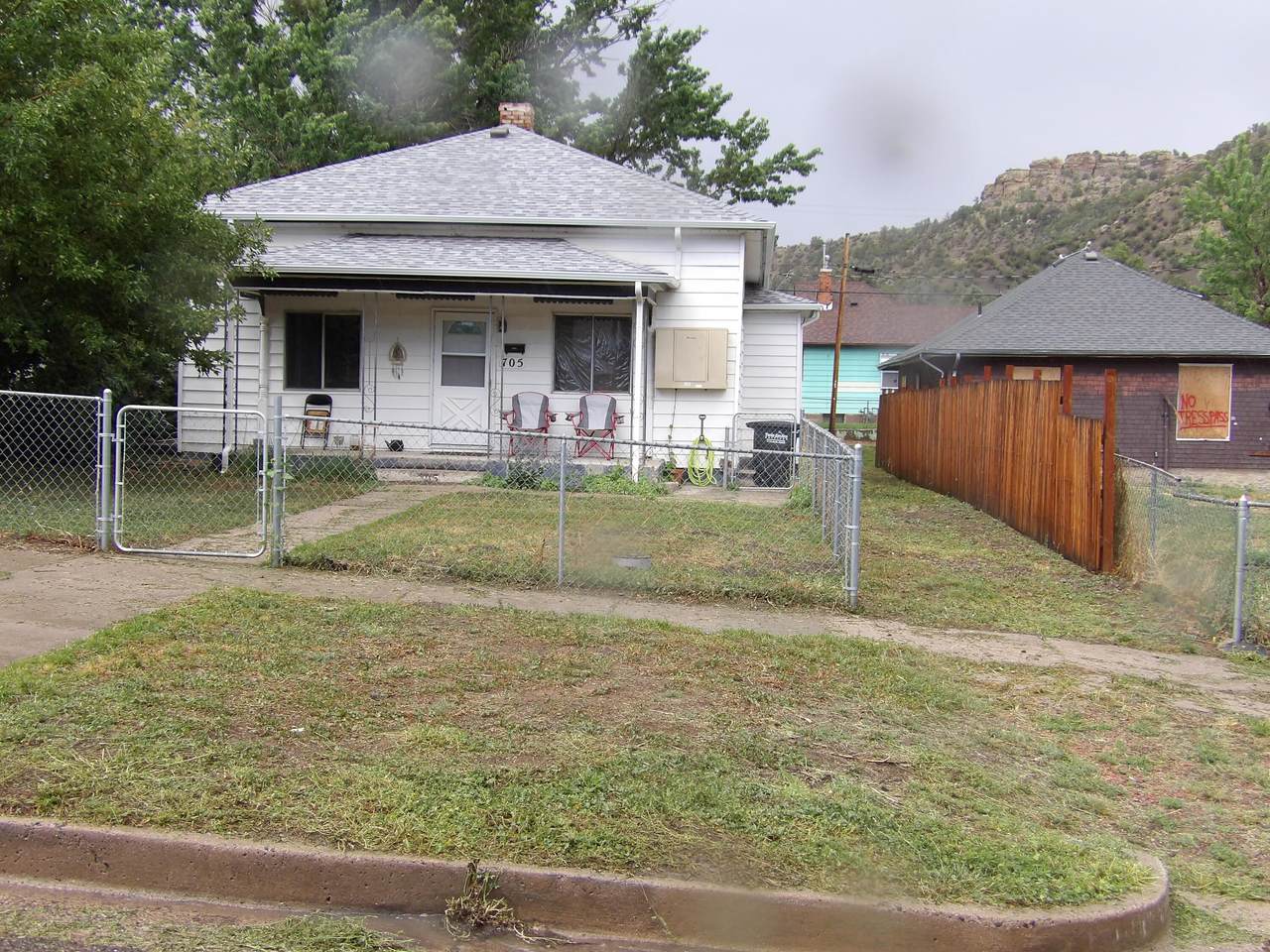 705 Baca St - Photo 1