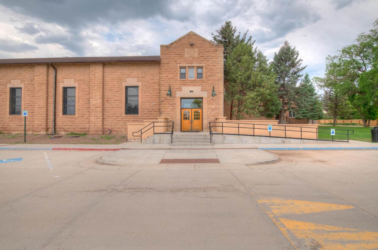 126 Garland St - Photo 1