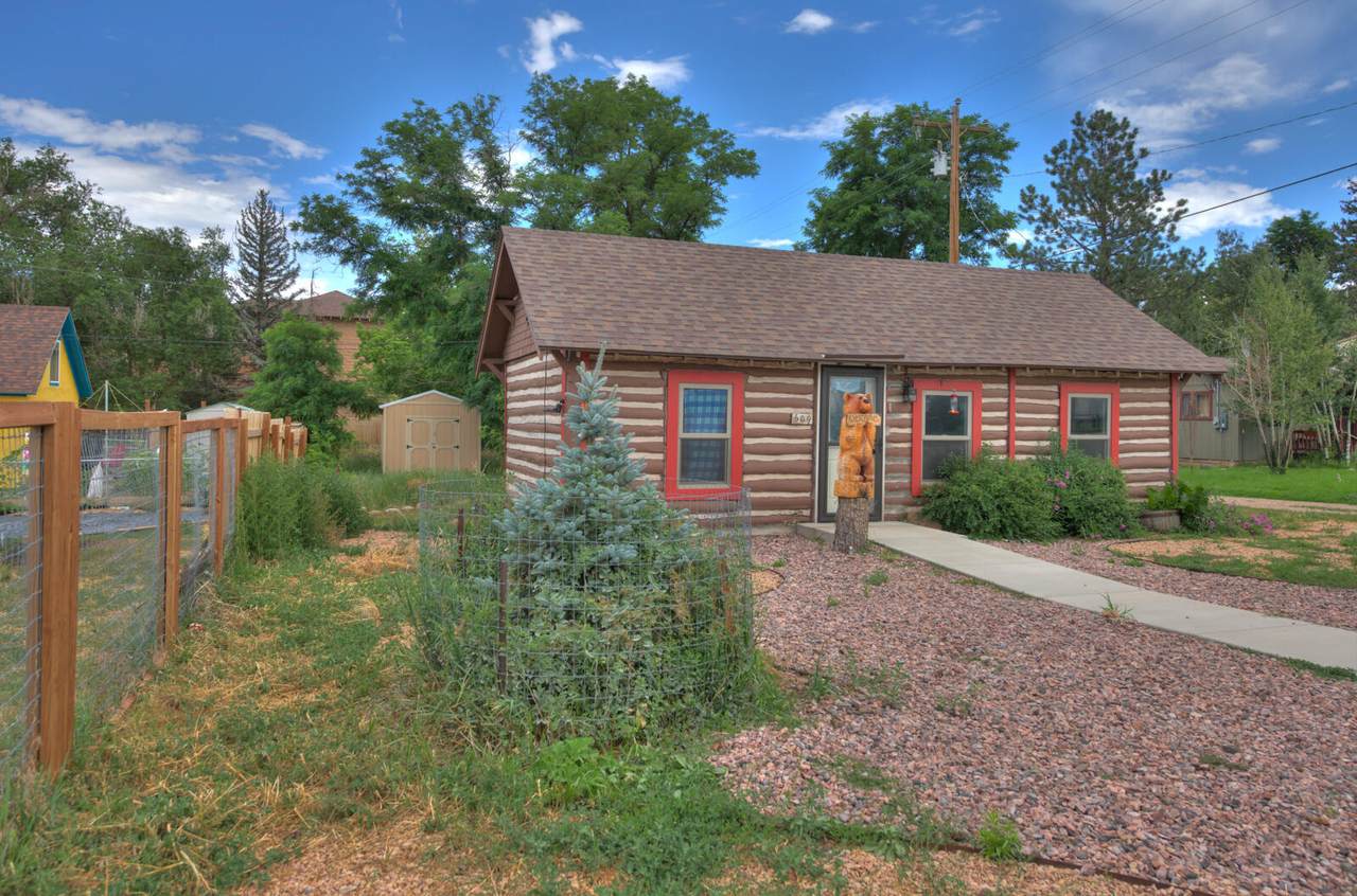 609 Main St - Photo 1