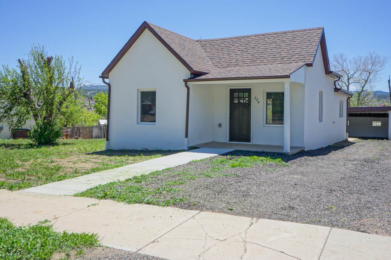 224 Kansas - Photo 1