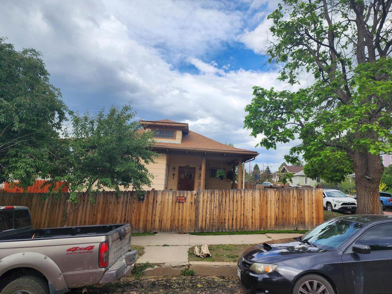 226 Spruce St - Photo 1