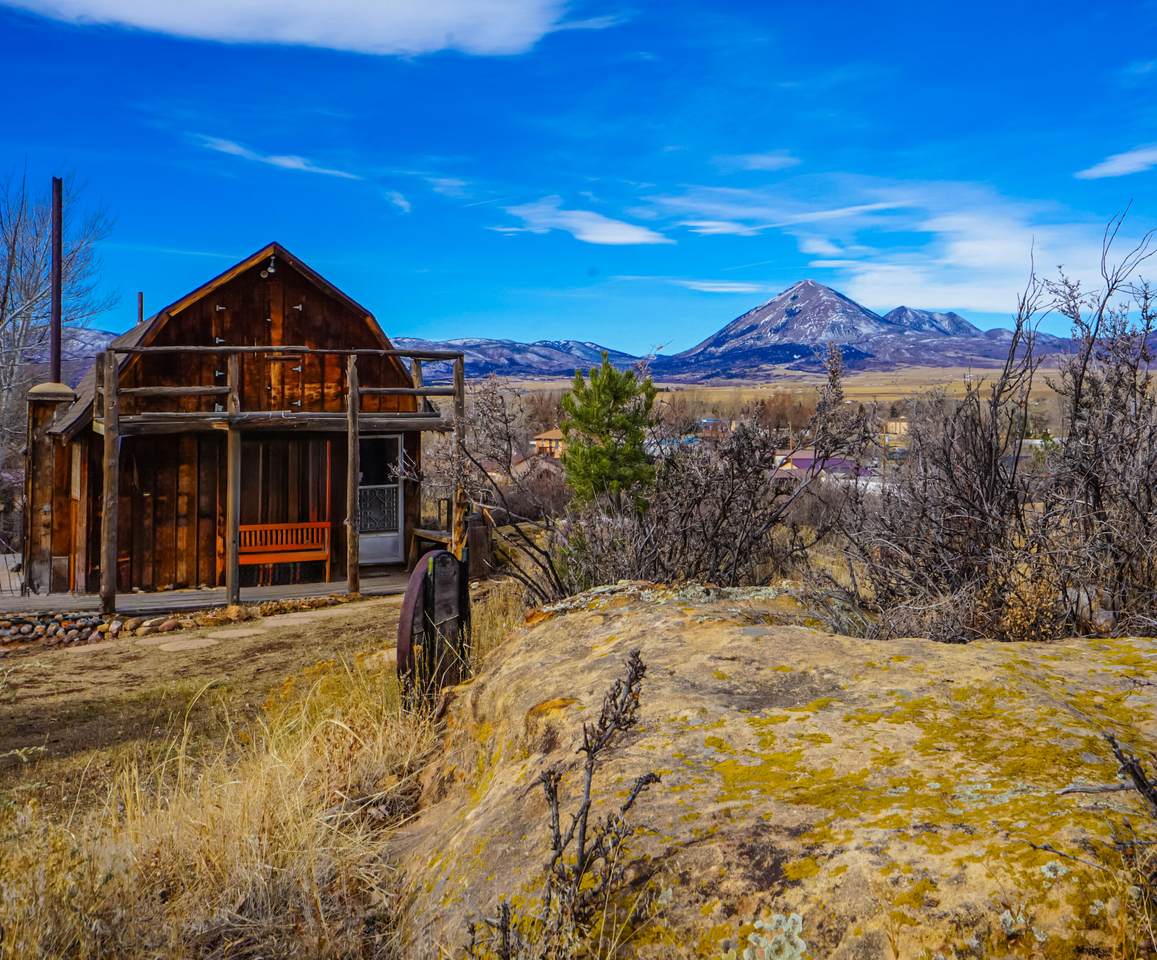 208 Maple St - Photo 1