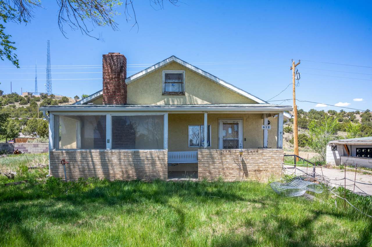 612 Pennsylvania Ave - Photo 1