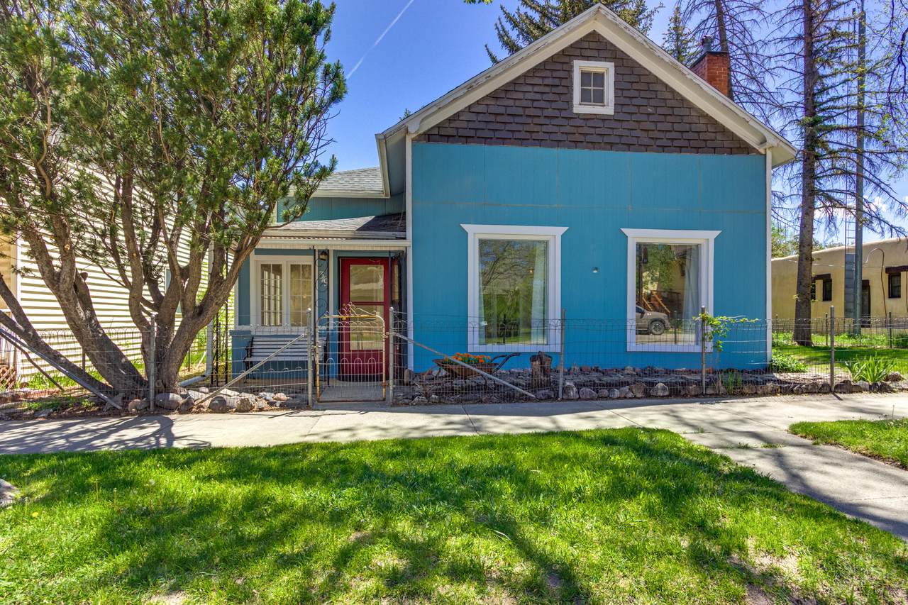 319 Main St - Photo 1