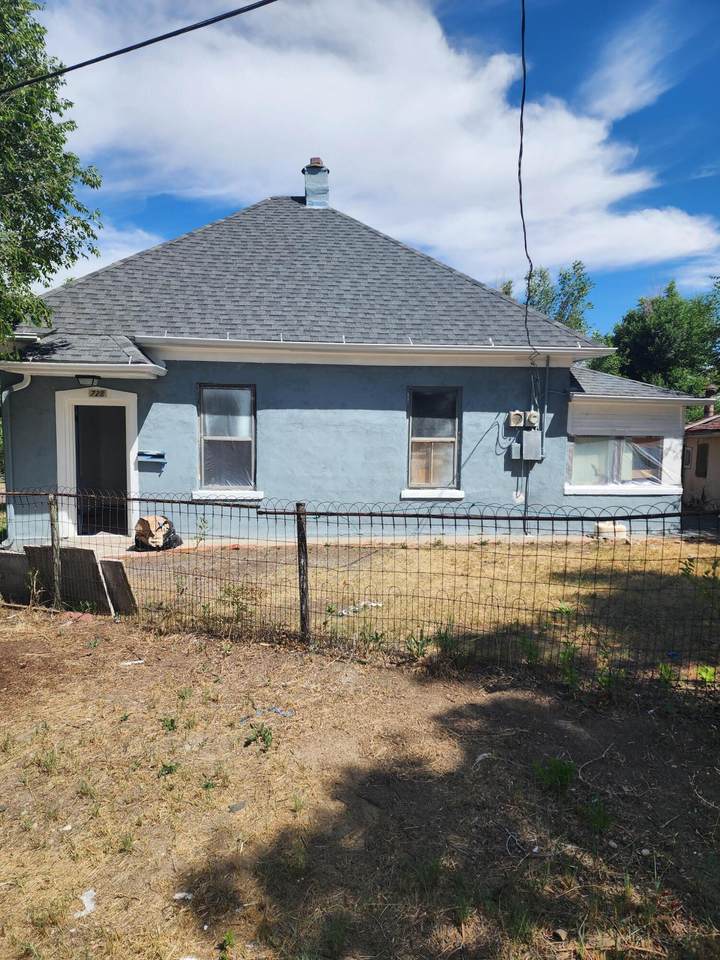 720 Washington Ave - Photo 1