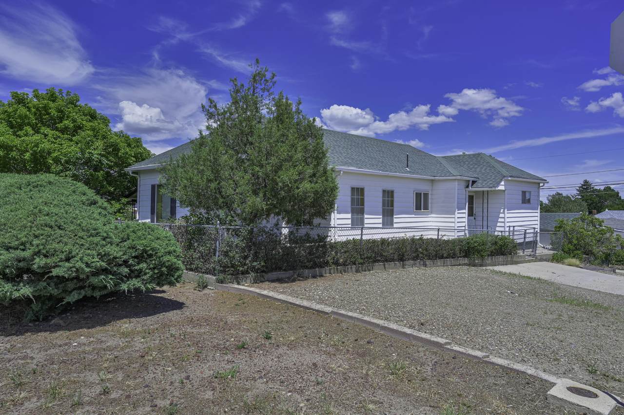 1400 Arizona Ave - Photo 1