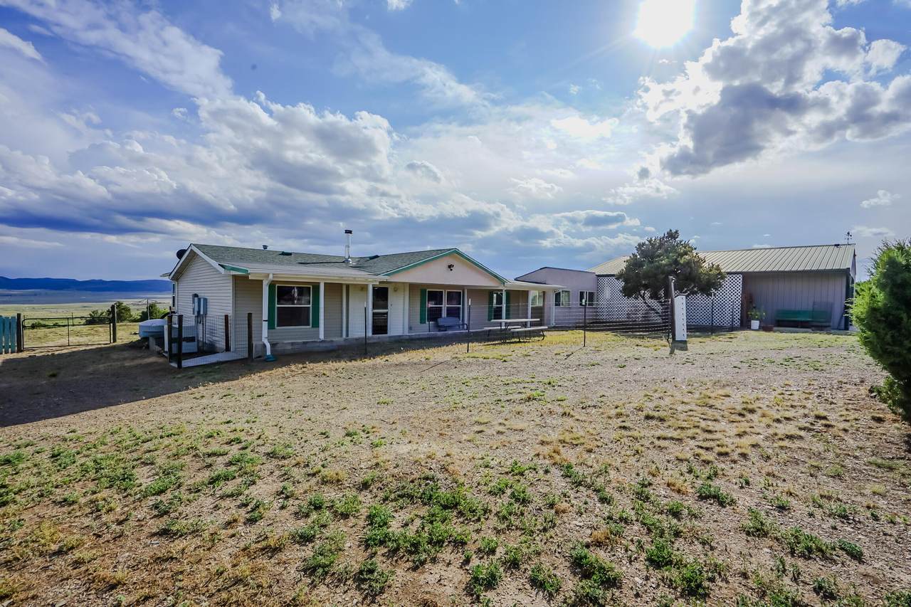 24900 Hilltop Rd - Photo 1