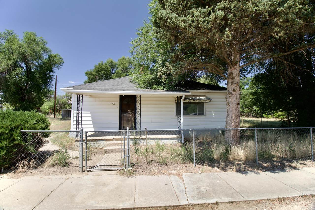 316 Spencer Ave - Photo 1