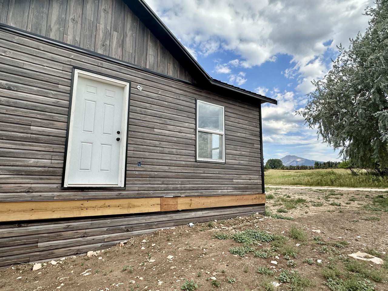 611 Poplar St - Photo 1