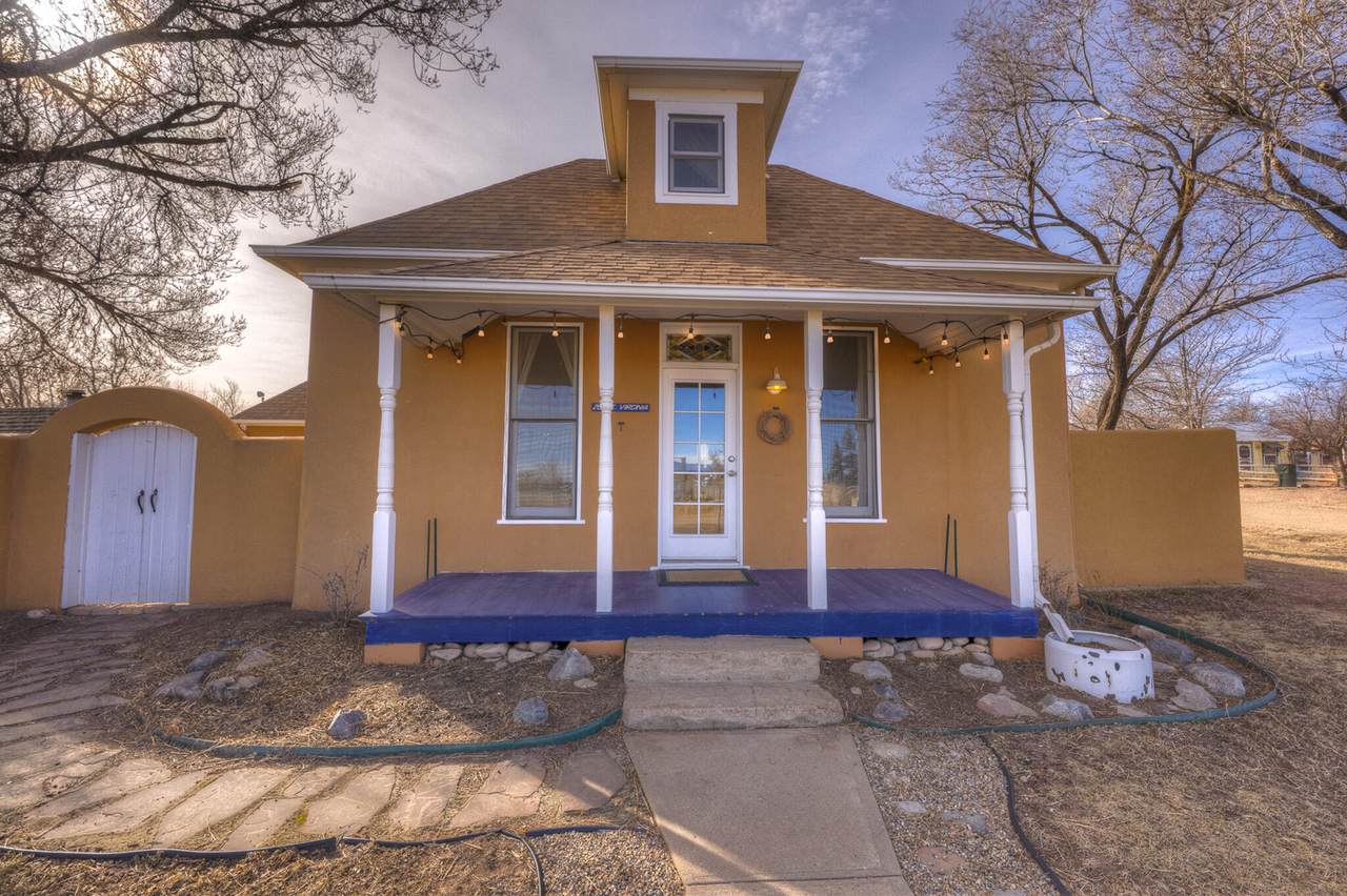 202 Virginia Ave - Photo 1