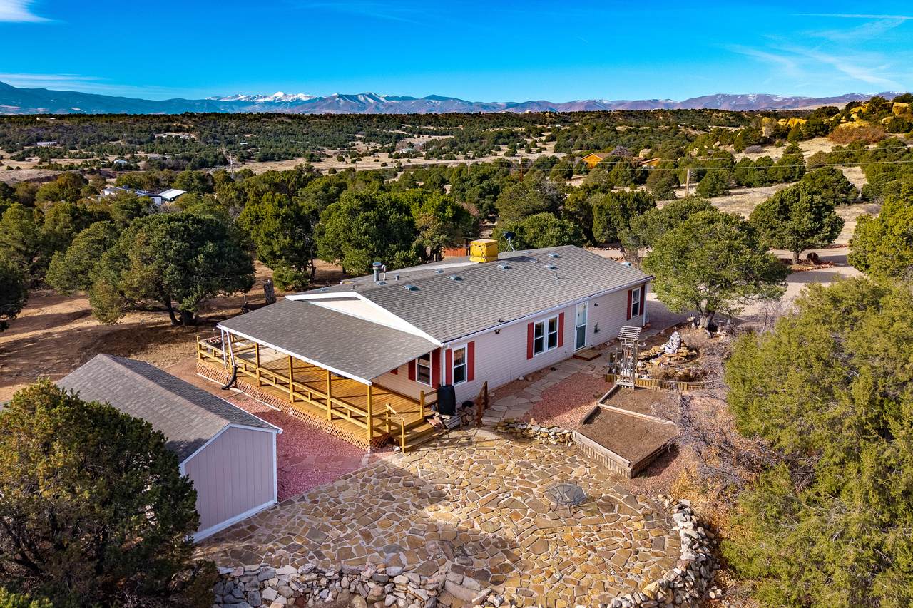 5012 Comanche Drive - Photo 1