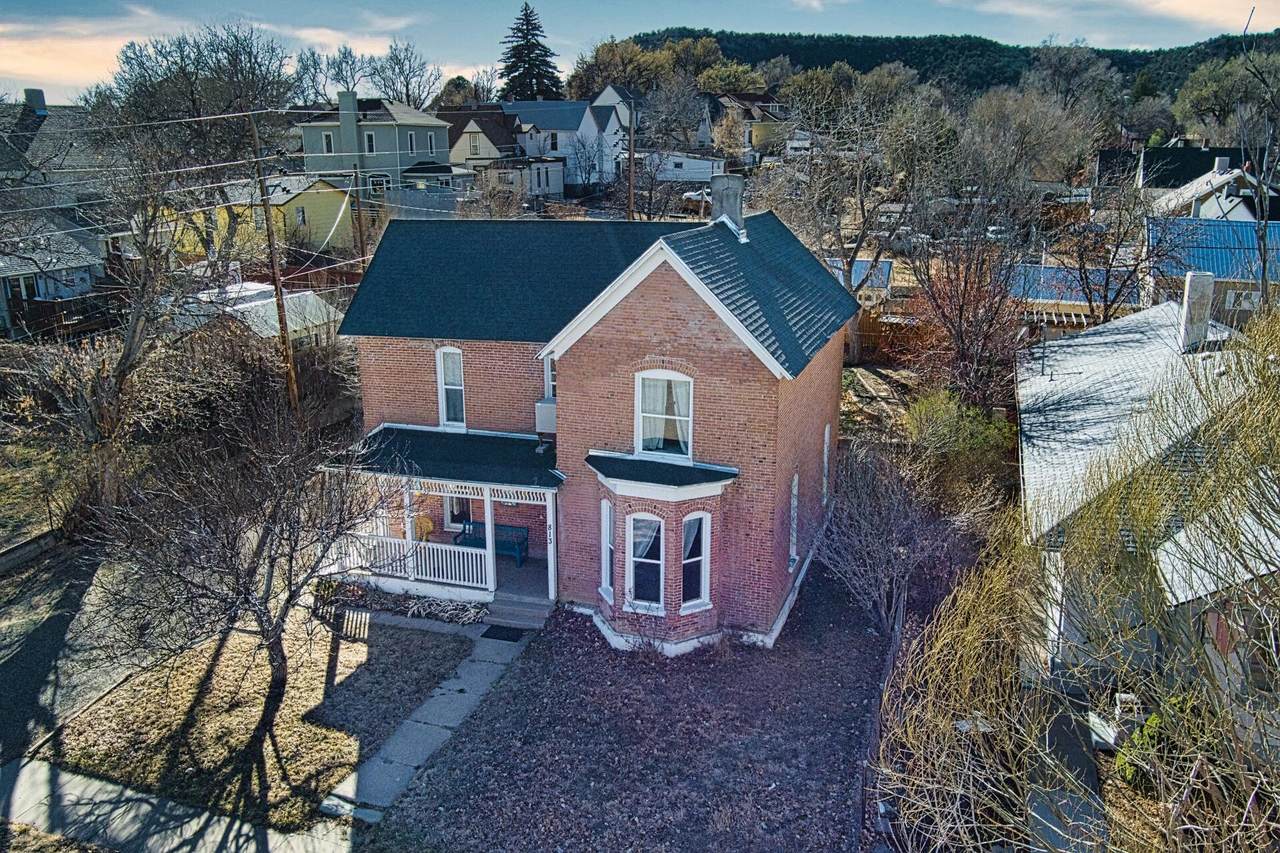 813 State St - Photo 1