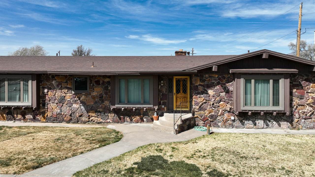 412 Poplar St - Photo 1
