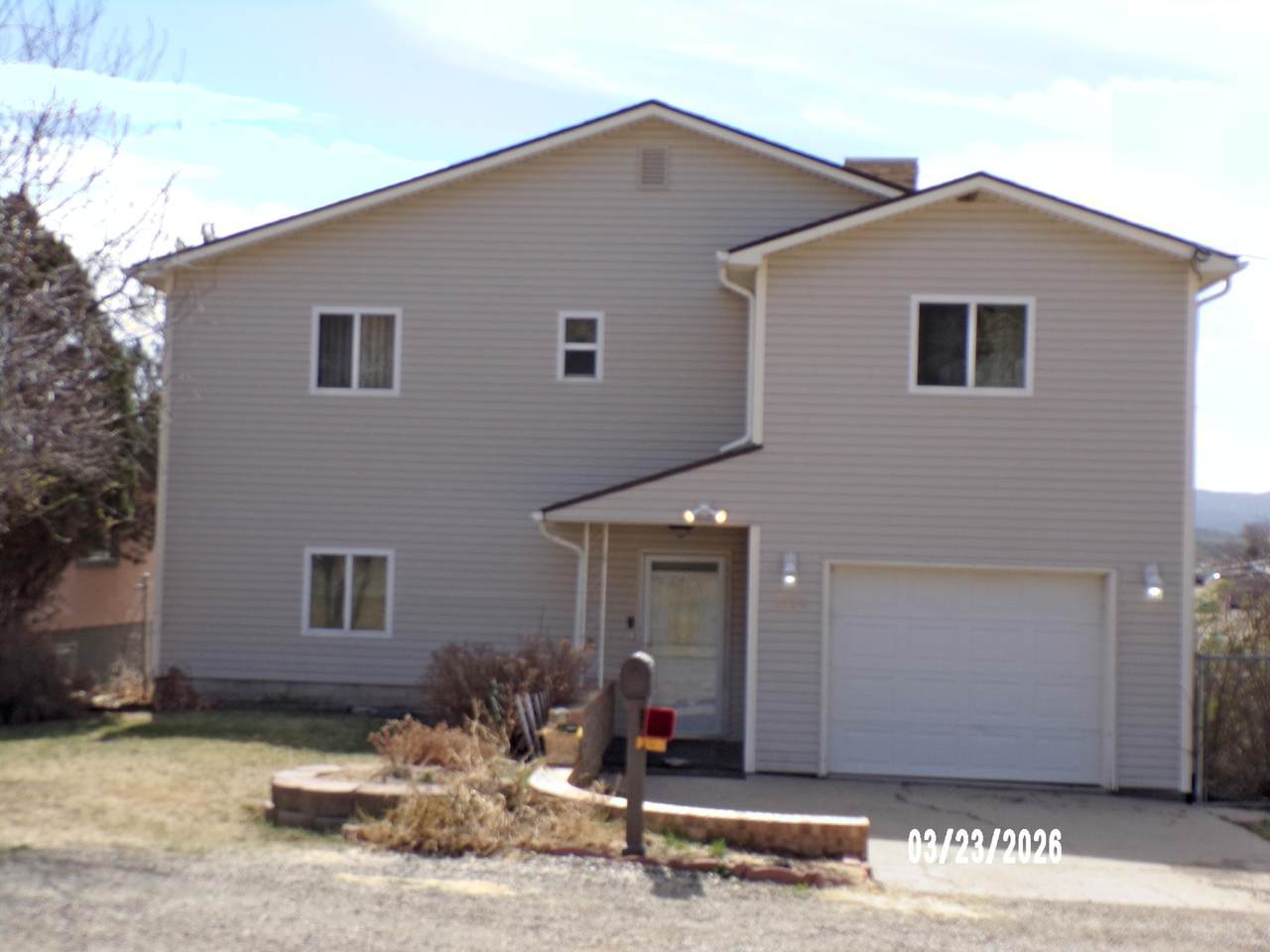 1118 Atchison Ave - Photo 1