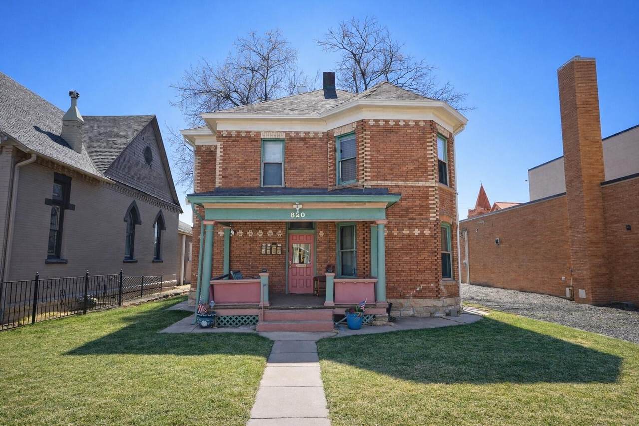  Address Not Published - Photo 1
