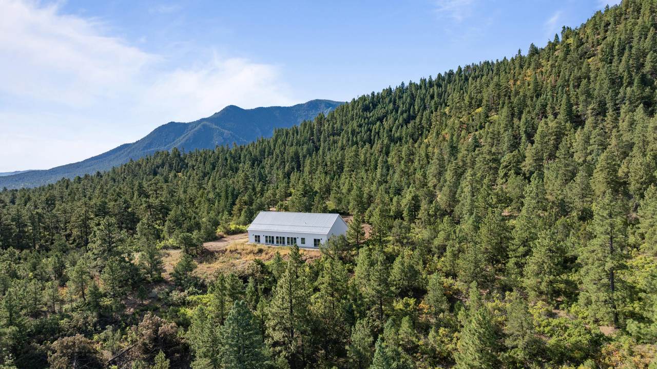 2299 Twin Creek Rd - Photo 1