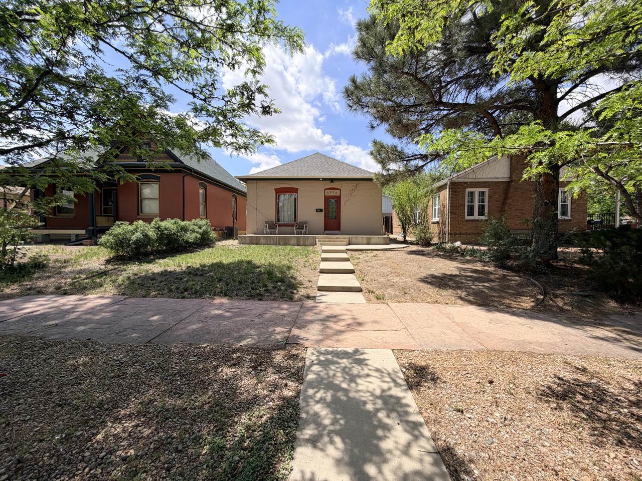 2025 Greenwood St - Photo 1
