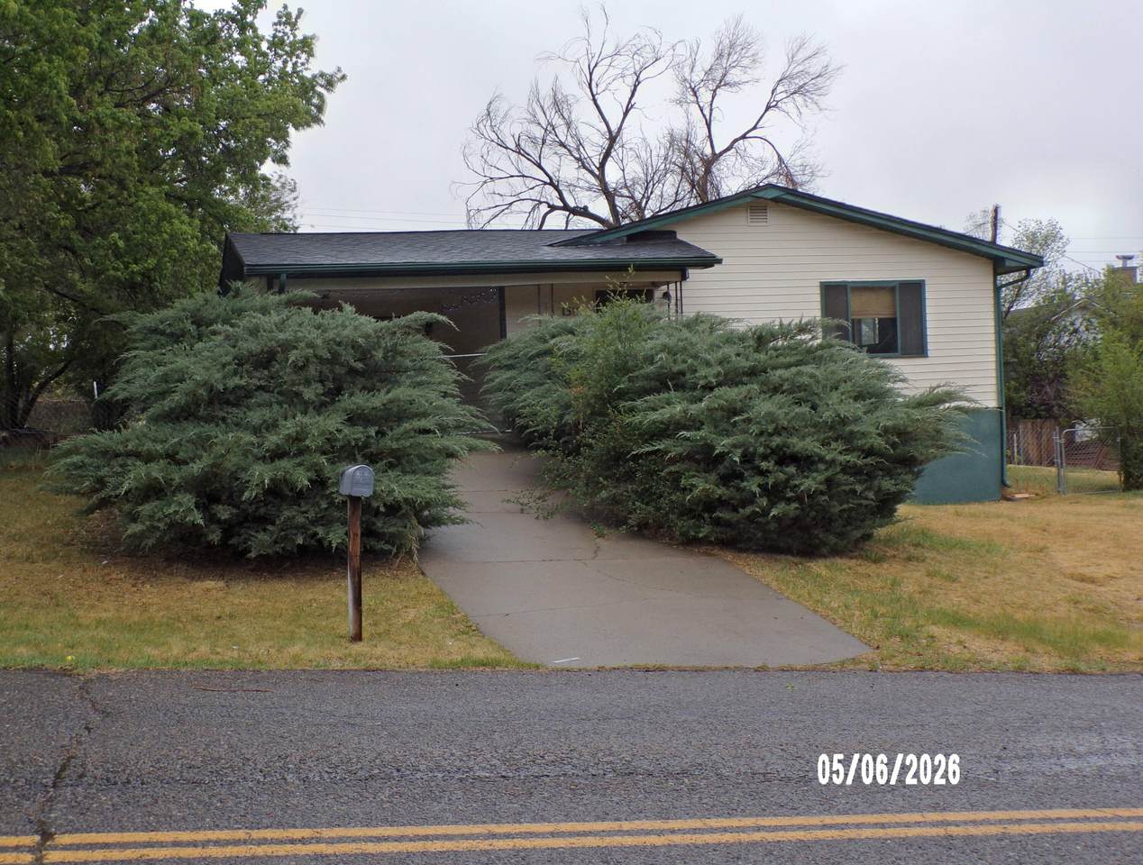 1311 Garfield Ave - Photo 1