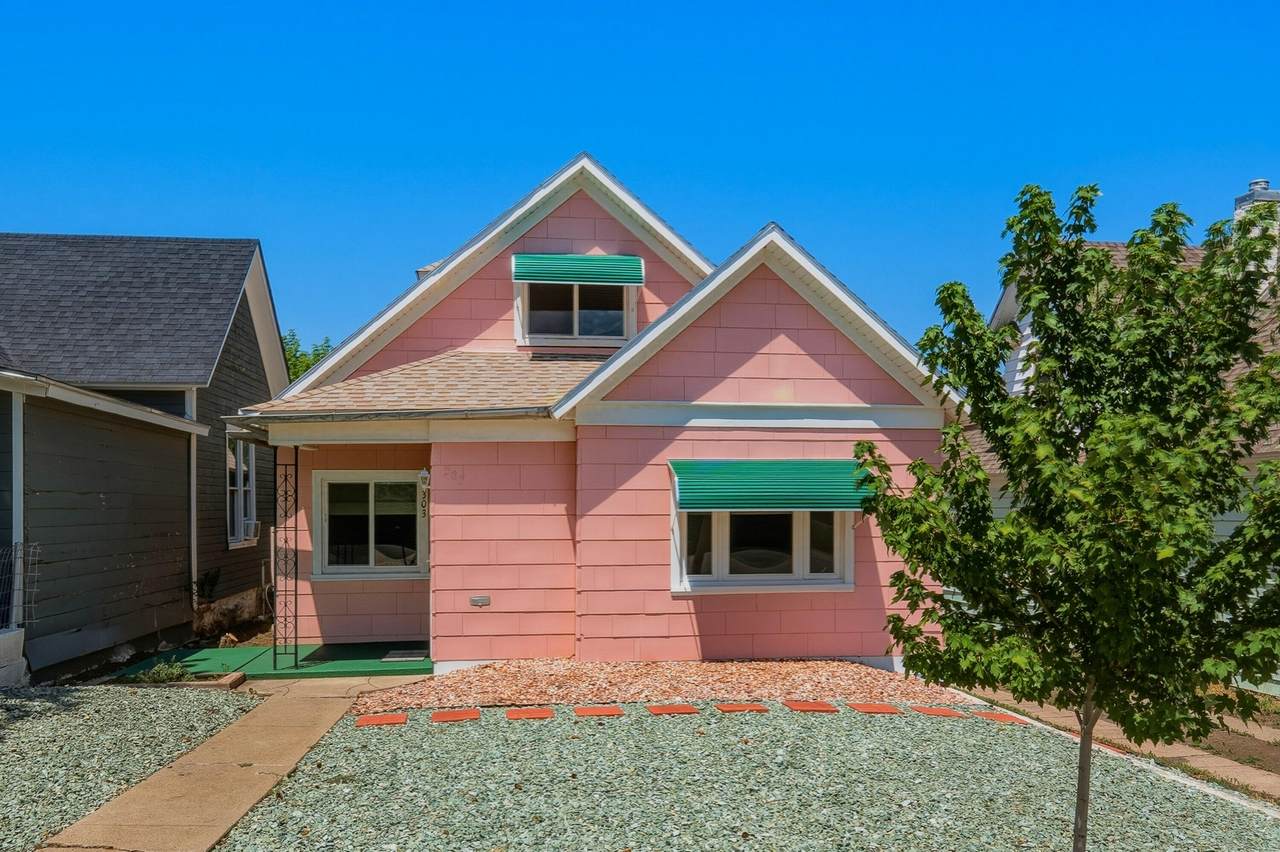 303 White Ave - Photo 1